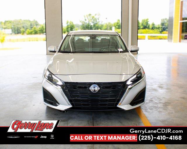 2023 Nissan Altima SL FWD