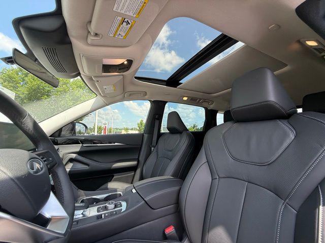 2025 INFINITI QX60 PURE