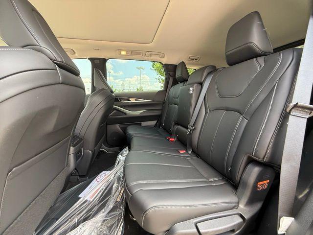 2025 INFINITI QX60 PURE