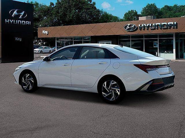 2025 Hyundai Elantra Hybrid Limited