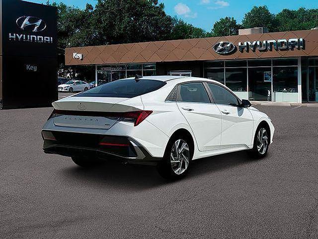 2025 Hyundai Elantra Hybrid Limited