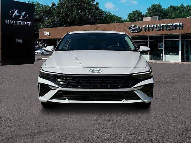 2025 Hyundai Elantra Hybrid Limited