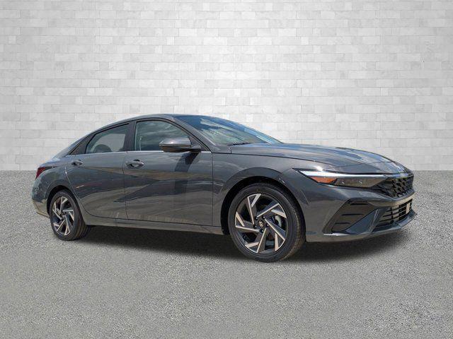 2025 Hyundai Elantra Hybrid Limited for sale in NAPLES, FL