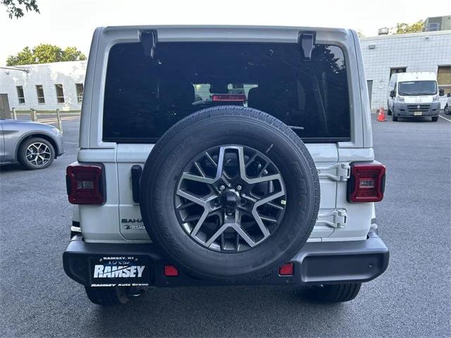 2025 Jeep Wrangler 4-Door Sahara 4x4