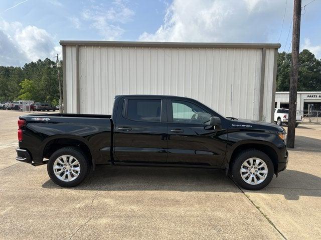 2024 Chevrolet Silverado 1500 4WD Crew Cab Short Bed Custom