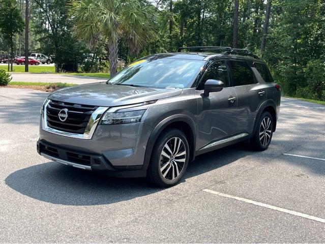 2024 Nissan Pathfinder Platinum FWD