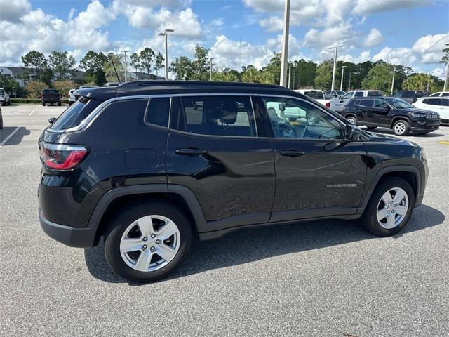 2022 Jeep Compass Latitude FWD