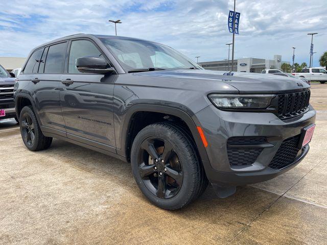 2022 Jeep Grand Cherokee Altitude 4x2