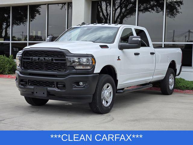 2023 RAM 3500 Tradesman Crew Cab 4x4 8 Box