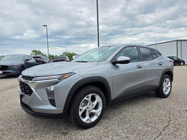 2025 Chevrolet Trax FWD LS