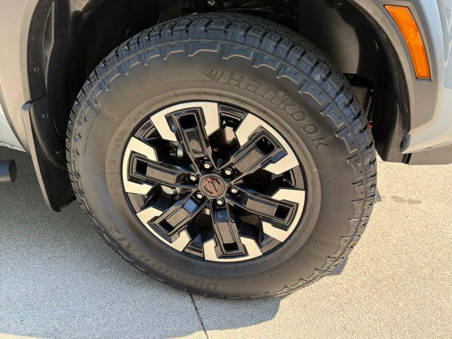 2024 Nissan Frontier Crew Cab PRO-4X 4x4