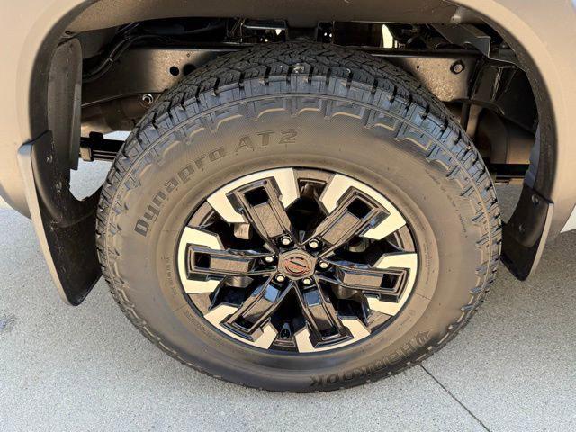 2024 Nissan Frontier Crew Cab PRO-4X 4x4