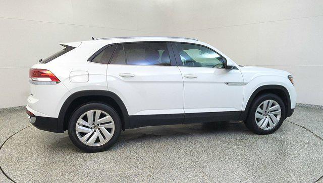 2021 Volkswagen Atlas Cross Sport 2.0T SE w/Technology