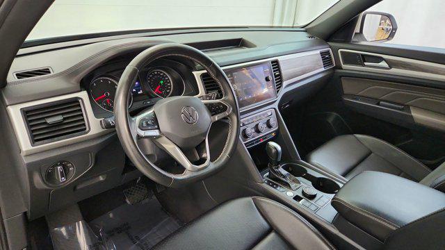 2021 Volkswagen Atlas Cross Sport 2.0T SE w/Technology