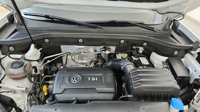 2021 Volkswagen Atlas Cross Sport 2.0T SE w/Technology