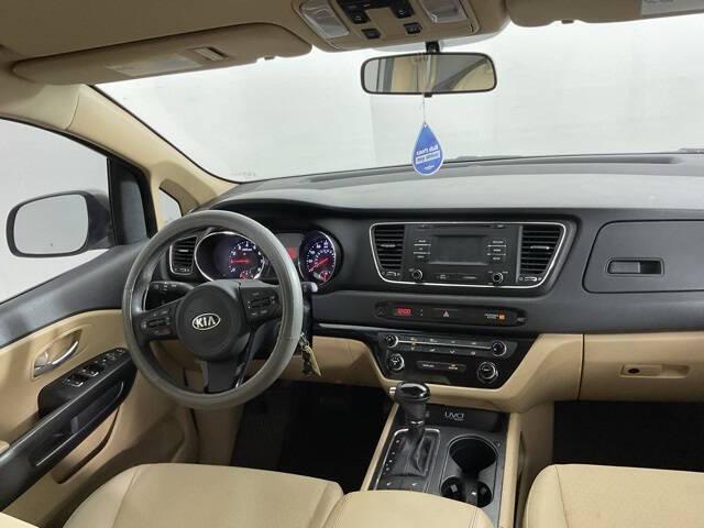 2016 Kia Sedona LX
