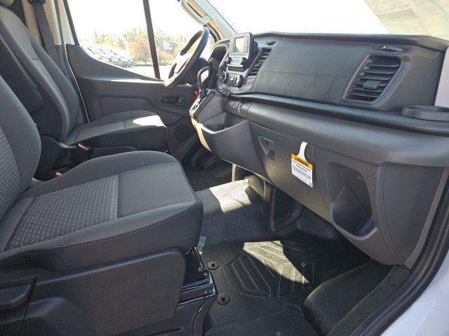 2025 Ford Transit Cargo Van Low Roof 130" Wheelbase
