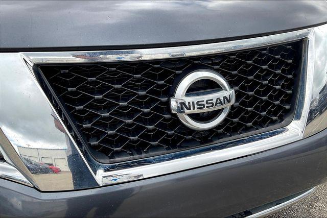 Used 2014 Nissan Pathfinder For Sale in Olive Branch, MS