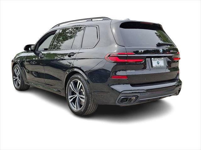 2025 BMW X7 M60i