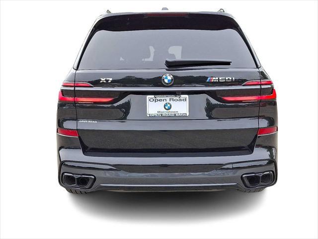 2025 BMW X7 M60i