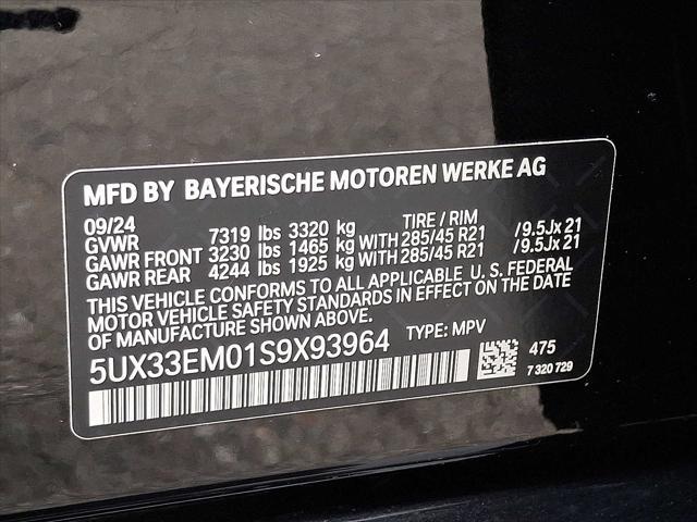 2025 BMW X7 M60i