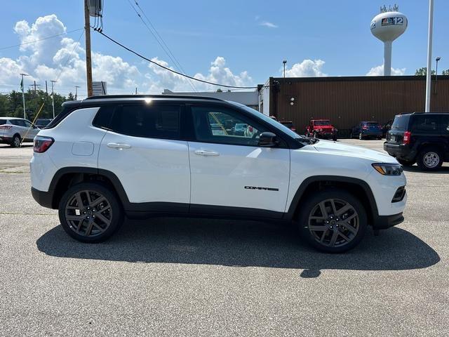 2025 Jeep Compass COMPASS LIMITED 4X4