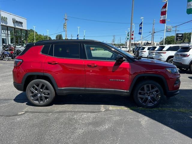 2025 Jeep Compass COMPASS LIMITED 4X4