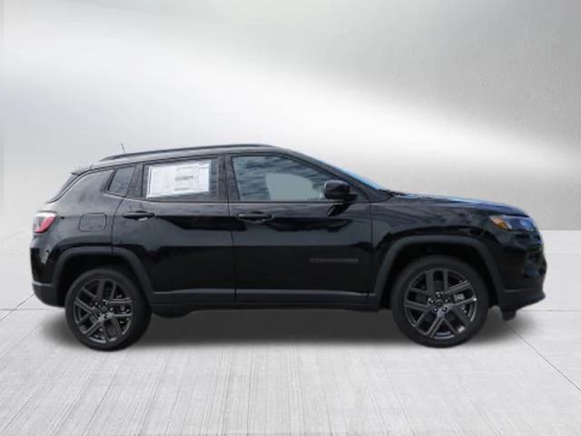 2025 Jeep Compass COMPASS LIMITED 4X4