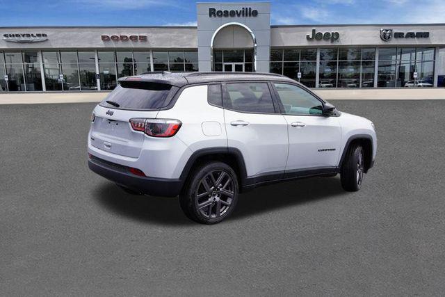 2025 Jeep Compass COMPASS LIMITED 4X4