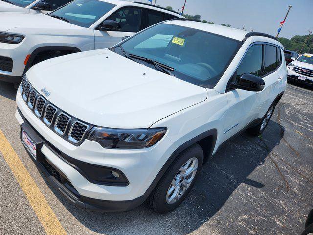 2025 Jeep Compass COMPASS LATITUDE 4X4