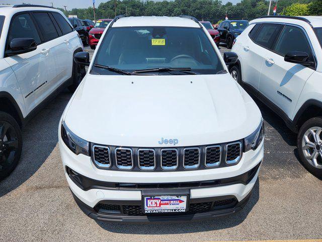 2025 Jeep Compass COMPASS LATITUDE 4X4
