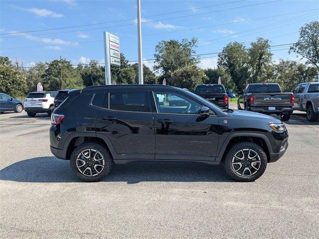 2025 Jeep Compass COMPASS TRAILHAWK 4X4