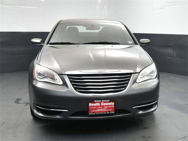 2013 Chrysler 200 Touring