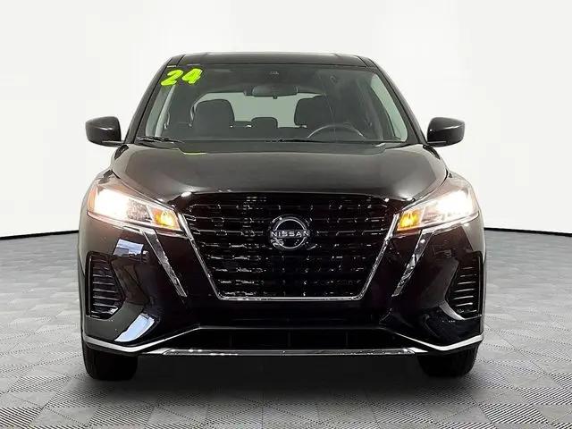 2024 Nissan Kicks S Xtronic CVT