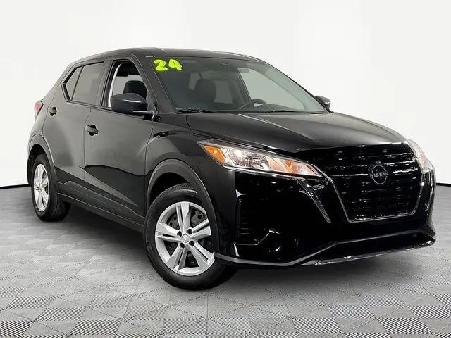 2024 Nissan Kicks S Xtronic CVT