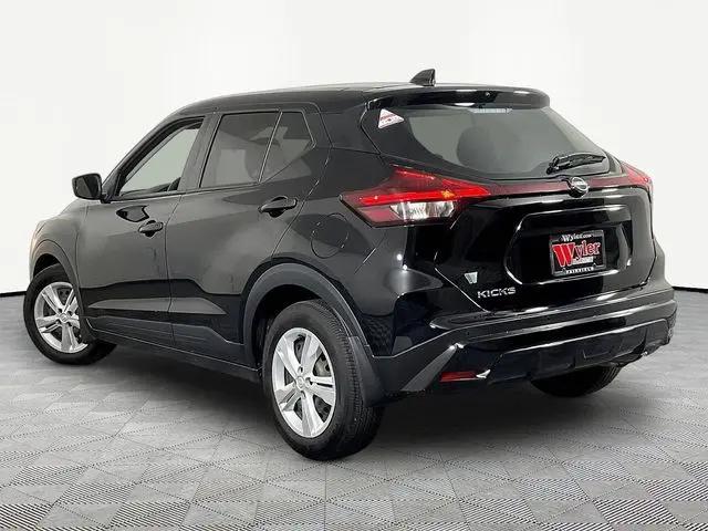 2024 Nissan Kicks S Xtronic CVT
