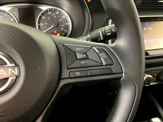 2024 Nissan Kicks S Xtronic CVT