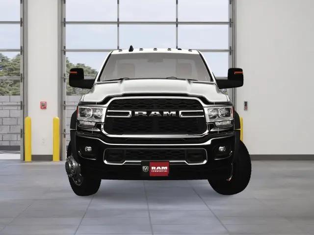 2023 Ram 4500 Chassis Tradesman/SLT