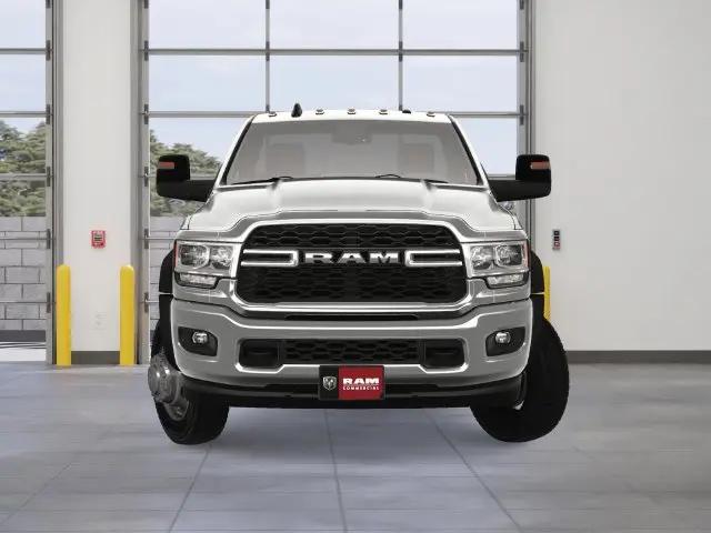 2023 Ram 4500 Chassis Tradesman/SLT