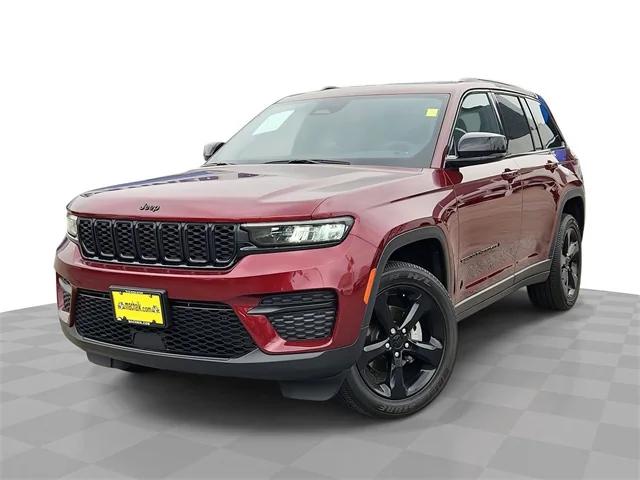 2023 Jeep Grand Cherokee Altitude 4x2