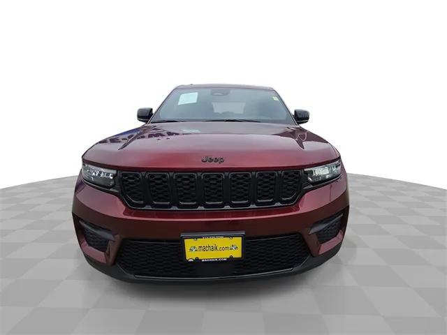 2023 Jeep Grand Cherokee Altitude 4x2