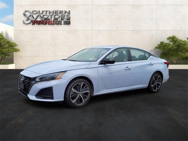 2023 Nissan Altima SR FWD