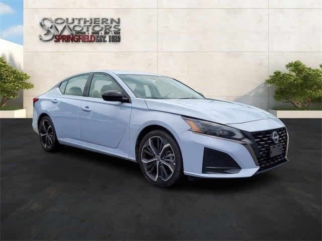 2023 Nissan Altima SR FWD