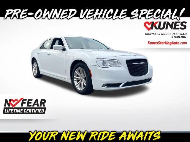 2019 Chrysler 300 Touring L