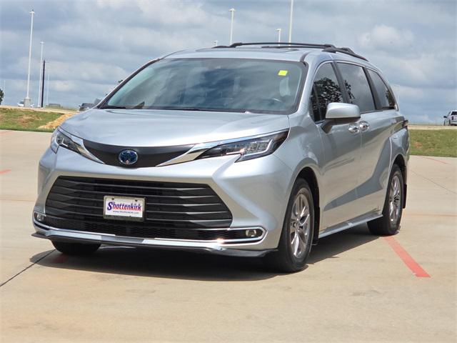 2023 Toyota Sienna XLE