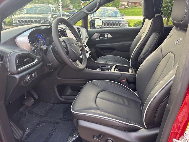 2025 Chrysler Pacifica PACIFICA LIMITED