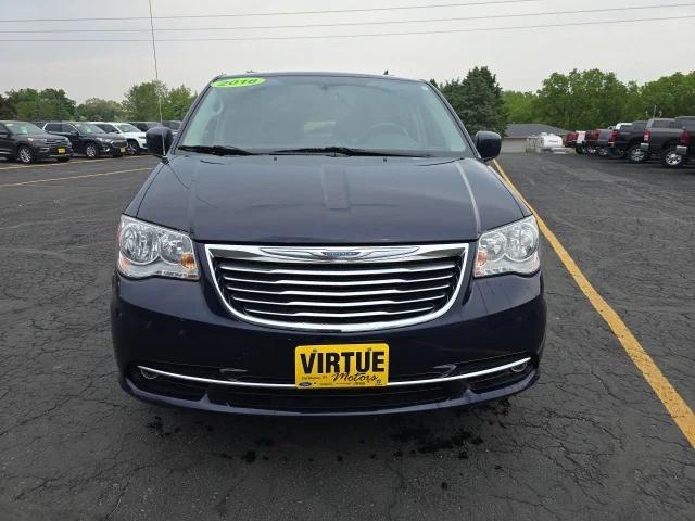 2016 Chrysler Town and Country Touring