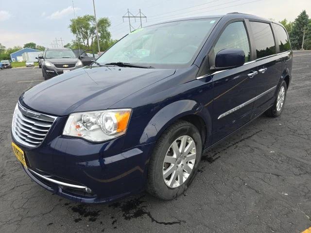 2016 Chrysler Town and Country Touring