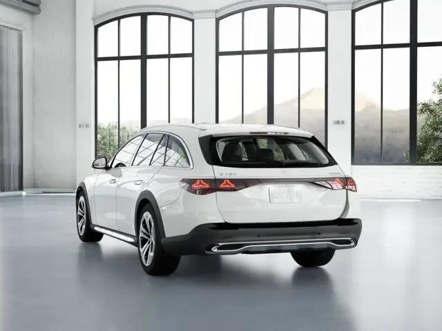 2025 Mercedes-Benz E 450 4MATIC