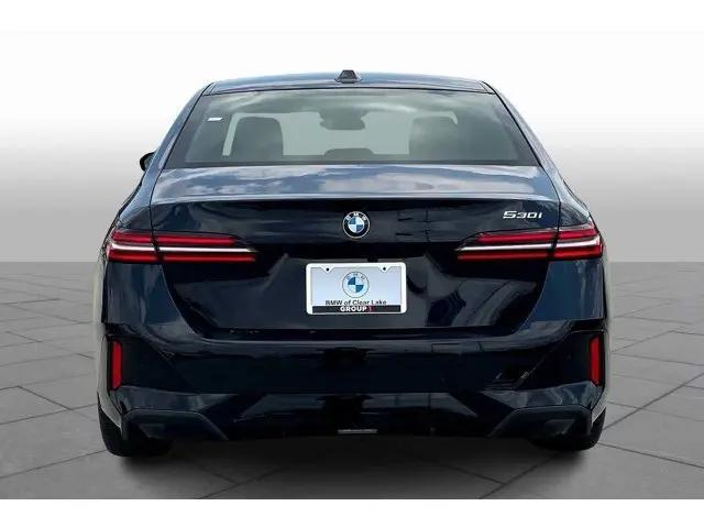 2026 BMW 5 Series 530i